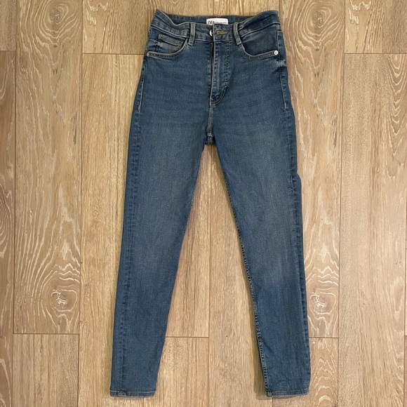 Zara Skinny Jeans - Picture 1 of 5